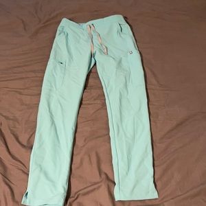 Figs XS Yola skinny scrub pants